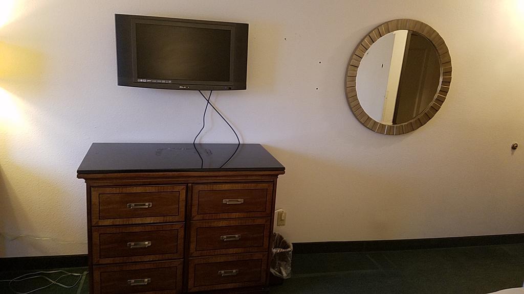 Americas Best Value Inn Zumbrota Buitenkant foto