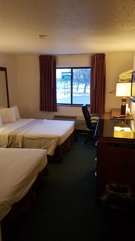 Americas Best Value Inn Zumbrota Buitenkant foto