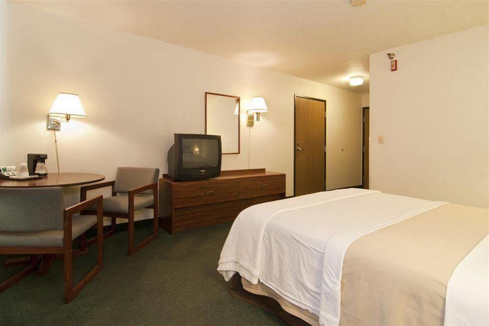 Americas Best Value Inn Zumbrota Buitenkant foto